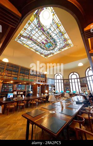 France, Marne, Reims, Bibliothèque Carnegie, salle de lecture Banque D'Images