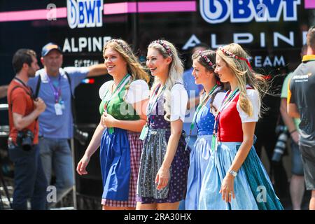 Filles dans les enclos pendant LA FORMULE 1 ROLEX GROSSER PREIS VON OSTERREICH 2023 - Jun29 à Jul2 à RedbullRing - Spielberg, Autriche Banque D'Images