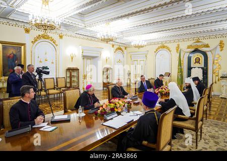 Vatican, Vatican. 29th juin 2023. Moscou, Russie, 2023/6/29.sa Sainteté le Patriarche Kirill rencontre le S.E . Matteo Zuppi Président de la Conférence des évêques catholiques d'Italie à Moscou, Russie. Photo par Sergey Vlasov, Service de presse de l'Église orthodoxe russe /presse catholique photo LIMITÉE À L'USAGE ÉDITORIAL - PAS DE MARKETING - PAS DE CAMPAGNES PUBLICITAIRES crédit: Agence de photo indépendante/Alamy Live News Banque D'Images