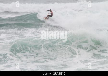 Saquarema, Brésil. 30th juin 2023. Filipe Toledo(BRA), ce vendredi(30) pendant la phase brésilienne de Vivo Rio Pro Saquarema 2023 du Championnat du monde de Surf League (WSL), qui s'est tenu à Itaúna Beach à Saquarema, RJ. Crédit: Luiz Gomes/FotoArena/Alay Live News Banque D'Images