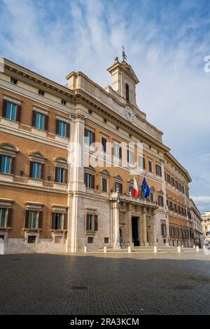 Palazzo Montecitorio, siège de la Chambre des Députés italienne, Rome, Latium, Italie Banque D'Images