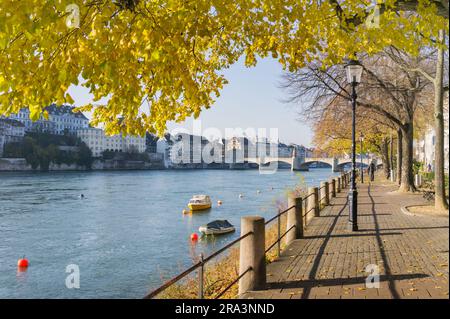 La foire d'automne à Bâle. Une attraction automnale récurrente est présente dans toute la ville de Bâle, en Suisse Banque D'Images