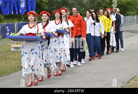 Cracovie, Pologne. 30th juin 2023. Canoë Slalom. Jeux européens de 2023. Centre sportif de Kolna. Cracovie. La présentation de la finale de l'équipe de canoë de Womens lors de l'événement de slalom de canoë aux Jeux européens de 2023, Cracovie, Pologne. Credit: Sport en images/Alamy Live News Banque D'Images