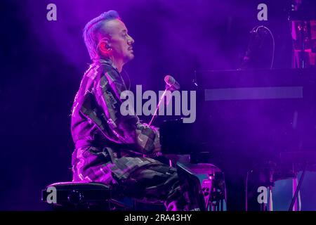 Le pianiste et compositeur italien Dario Faini, comme le sait le pseudonyme de Dardust pendant son concert à Arena di Verona pour son concert intime Banque D'Images