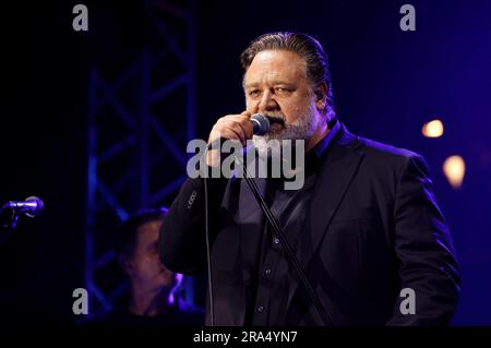 Russell Crowe vit BEI einem Konzert auf dem 57. Internationalen Filmfestival Karlovy Vary 2023 im Hotel Thermal. Karlsbad, 30.06.2023 Banque D'Images