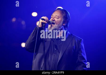 Russell Crowe vit BEI einem Konzert auf dem 57. Internationalen Filmfestival Karlovy Vary 2023 im Hotel Thermal. Karlsbad, 30.06.2023 Banque D'Images