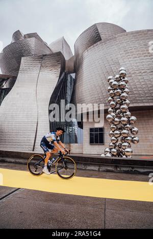 Bilbao, pays basque. 29th juin 2023. Photo de Zac Williams/SWpix.com- 29/06/2023 - Cyclisme - 2023 Tour de France - Grand départ: Présentation de l'équipe - Musée Guggenheim, Bilbao, pays Basque - Julian Alaphilippe, Soudal Quickstep. Credit: SWpix / Alamy Live News Banque D'Images