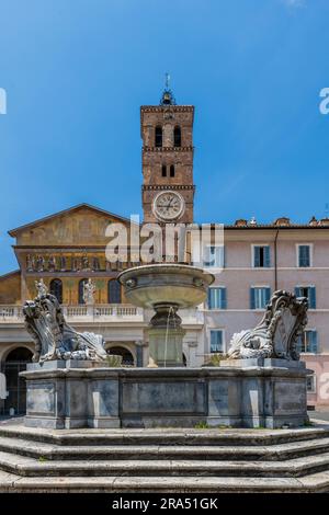 Basilique de Santa Maria à Trastevere (notre-Dame de Trastevere), Rome, Lazio, Italie Banque D'Images