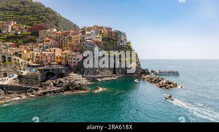 Manarola, la Spezia, Ligurie, Italie. Manarola est l'un des cinq villages des Cinque Terre, ou cinq terres. Manarola fait partie des Cinque Terre N. Banque D'Images