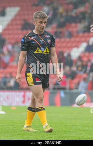 St Helens, Merseyside, Angleterre 30th juin 2023. Le Jacob Hookem de Castleford se réchauffe avant le match, pendant le St Helens Rugby football Club V Castleford Tigers au stade totalement Wicked, la Super League de Betfred (Credit image: ©Cody Froggatt/Alamy Live news) Banque D'Images