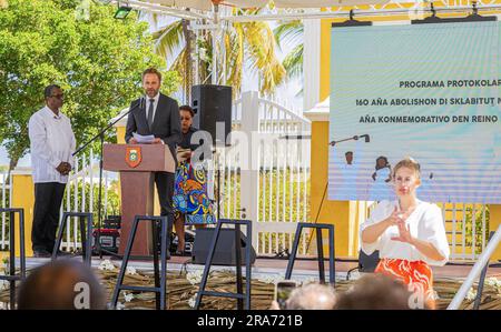 KRALENDIJK - Ministre Hugo de Jonge (logement public et aménagement du territoire) pendant la commémoration de l'esclavage à Bonaire. Sur Keti Koti, on se souvient qu'il y a exactement 150 ans, l'esclavage a pris fin sous le régime hollandais. ANP STEPHAN KOGELMAN pays-bas sortie - belgique sortie Banque D'Images