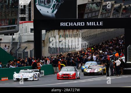 26 FILLON (FRA), Porsche 911 GT1, 1997, 77 GABEL (usa), BMW M3 GT, 2000, action au Mans Classique 2023 de 1 juillet à 3, 2023 sur le circuit des 24 heures du Mans, au Mans, France - photo Antonin Vincent/DPPI crédit: DPPI Media/Alay Live News Banque D'Images