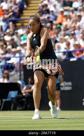 1st juillet 2023; Devonshire Park, Eastbourne, East Sussex, Angleterre: Rothesay International Eastbourne, jour 6, Daria Kasatkina joue un revers contre Madison Keys (Etats-Unis) dans la finale des femmes célibataires Banque D'Images