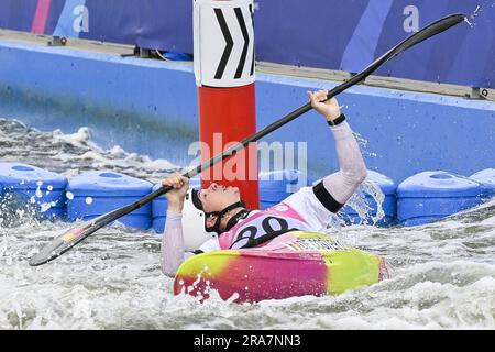 Cracovie, Pologne. 01st juillet 2023. Gabriel de Coster, athlète de slalom en canoë, photographié en action pendant les qualifications de l'épreuve de cross de slalom en kayak de canoë aux Jeux européens de Cracovie, Pologne, le samedi 01 juillet 2023. Les Jeux européens de 3rd, officieusement connus sous le nom de Cracovie-Malopolska 2023, sont des manifestations sportives internationales prévues du 21 juin au 02 juillet 2023 à Cracovie et à Malopolska, en Pologne. BELGA PHOTO TEAM BELGIQUE crédit: Belga News Agency/Alay Live News Banque D'Images