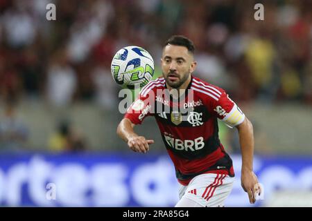 1st juillet 2023: Stade Maracana, Rio de Janeiro, Brésil: Campeonato Brasileiro football, Flamengo versus Fortaleza; Everton Ribeiro de Flamengo crédit: Action plus Sports Images/Alamy Live News Banque D'Images