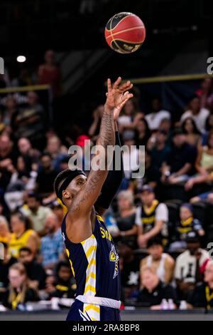 Edmonton, Canada. 29th juin 2023. Edmonton Stinger's (13) Carlton Bragg Jr (F) en 2023 CEBL action contre les étoiles de tir de Scarborough. Score final; Scarborough Shooting Stars 91:89 Edmonton Stingers Credit: SOPA Images Limited/Alay Live News Banque D'Images