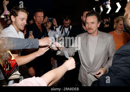 Ewan McGregor beim Tribute screening des Kinofilm 'You Sing Loud, I Sing Louer' auf dem 57. Internationalen Filmfestival Karlovy Vary 2023 im Hotel Thermal. Karlsbad, 01.07.2023 Banque D'Images