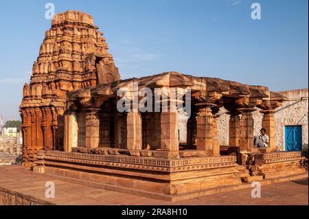 Temple de Yellamma à Badami, Karnataka, Inde du Sud, Inde, Asie Banque D'Images