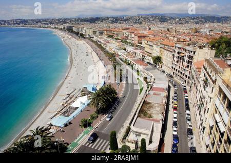 Plage et front de mer, Promenade des Anglais, Nice, Alpes-Maritimes, Provence-Alpes-Côte d'Azur, Sud de la France Banque D'Images