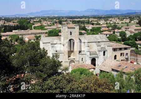 Église, Pernes-les-Fontaines, Vaucluse, Provence-Alpes-Côte d'Azur, Sud de la France Banque D'Images