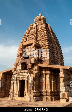 Temple de Galaganatha du 7th siècle à Pattadakal, Karnataka, Inde, Asie. Patrimoine mondial de l'UNESCO. Les styles de Nagara et de Dravida sud-indien Banque D'Images