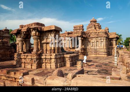 Temple Mallikarjuna du 8th siècle à Pattadakal, Karnataka, Inde, Asie. Patrimoine mondial de l'UNESCO. Les styles de Nagara et de Dravida sud-indien Banque D'Images