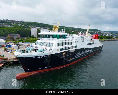 Les dernières vues aériennes du traversier de passagers MV Glen Sannox en cours de construction au chantier maritime Ferguson à Port Glasgow. Écosse, Royaume-Uni Banque D'Images