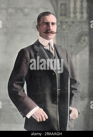 Major général Alexander Augustus Frederick William Alfred George Cambridge, 1st comte d'Athlone, anciennement prince Alexander de Teck (14 avril 1874-16 janvier 1957), A été membre de la famille royale britannique qui a été gouverneur général de l'Union de l'Afrique du Sud du 21 janvier 1923 au 21 décembre 1930, puis gouverneur général du Canada du 21 juin 1940 au 12 avril 1946. Il était le plus jeune frère de la reine Mary, consort du roi George V. photographié ici dans le Tatler au moment de son mariage avec la princesse Alice d'Albany. Date: 1904 Banque D'Images