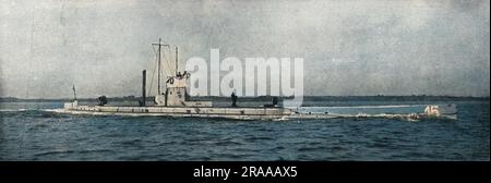 Le sous-marin allemand U-15, qui est devenu le premier U-boat à être perdu à un navire de guerre ennemi quand le 9 août 1914 il a été ramé par H.M.S. Birmingham. Les 23 membres d'équipage ont péri. Date: 1914 Banque D'Images