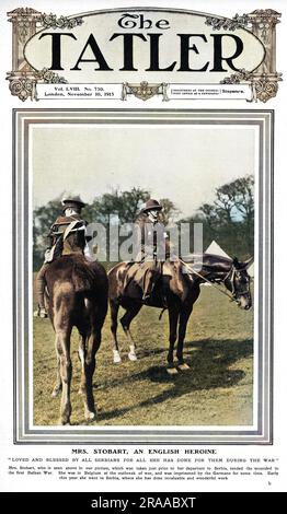 Mme Mabel St clair Stobart, photographiée à cheval sur la couverture avant du Tatler. Mme Mabel St clair Stobart, a été la fondatrice du corps de convoi de femmes malades et blessées (1912) et la Ligue des services nationaux des femmes (1914) a soutenu le suffrage des femmes avant la première Guerre mondiale. Elle a soigné les malades et les blessés lors de la première guerre des Balkans et était en Belgique pour le déclenchement de la guerre en 1914. Elle a été emprisonnée par les Allemands pour le moment et en 1915, est allée en Serbie pour poursuivre son travail. Tatler l'appelle « une héroïne anglaise ». Date: 1915 Banque D'Images