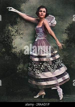 IRENE CASTLE (née FOOTE) danseuse, avec son mari Vernon Castle connu sous le nom de 'America's Dancing Sweethearts'. La paire a été incroyablement réussie et leurs gains ont été élevés. Et en tant que chef de la mode, Irene a prêté son nom à une variété de chapeaux, de dentelle, de robes et d'articles de toilette portant son nom. Sur la photo à l'époque où son mari avait rejoint le Royal Flying corps, et le couple a pris Londres par la tempête après leur performance dans le fameux fonds de secours serbe. Date: 1916 Banque D'Images