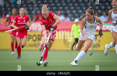 Anvers, Belgique. 02nd juillet 2023. Charlotte Englebert, en Belgique, se bat pour le ballon lors d'un match de hockey entre l'équipe nationale belge Red Panthers et les États-Unis, dimanche 02 juillet 2023 à Anvers, match 10/12 dans la phase de groupe de la FIH Pro League 2023. BELGA PHOTO VIRGINIE LEFOUR crédit: Belga News Agency/Alay Live News Banque D'Images