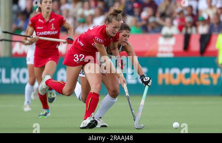 Anvers, Belgique. 02nd juillet 2023. Delphine Marien, Belgique, lutte pour le ballon lors d'un match de hockey entre l'équipe nationale belge Red Panthers et les États-Unis, dimanche 02 juillet 2023 à Anvers, match 10/12 dans la phase de groupe de la FIH Pro League 2023. BELGA PHOTO VIRGINIE LEFOUR crédit: Belga News Agency/Alay Live News Banque D'Images