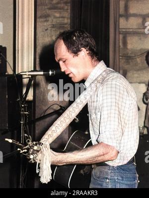 Tim Wellard en concert au Guildhall pendant le Festival de septembre de St Ives, à Cornwall. Date: 1980 Banque D'Images