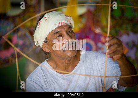 Cerf-volant traditionnel Terengganu ou fabricant de Wau Banque D'Images