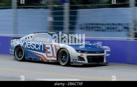 Chicago, États-Unis. 02nd juillet 2023. Justin Haley, pilote de la série de la coupe NASCAR (31), se dirige vers le virage 7 lors de la première course de la série de la coupe NASCAR Grant Park 220 à Chicago dimanche, 2 juillet 2023. Photo par Mark Black/UPI crédit: UPI/Alay Live News Banque D'Images