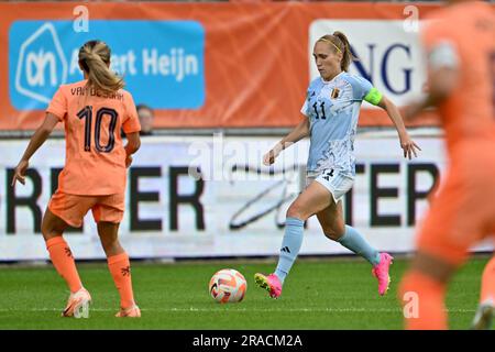 Kerkrade, pays-Bas. 02nd juillet 2023. Janice Cayman de Belgique photographié en action lors d'un match de football amical entre les pays-Bas et l'équipe nationale féminine belge les flammes rouges, le dimanche 02 juillet 2023 à Kerkrade. BELGA PHOTO DAVID CATRY crédit: Belga News Agency/Alay Live News Banque D'Images