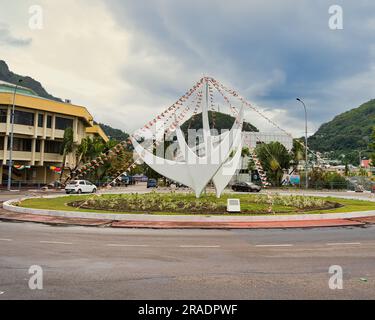 Monument du bicentenaire, érigé en 1978 pour commémorer le 200e anniversaire de la ville de Victoria, Mahé Seychelles Banque D'Images