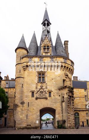 Porte Cailhau, du XVe siècle, vieille ville de Bordeaux. Région Aquitaine, France. Banque D'Images