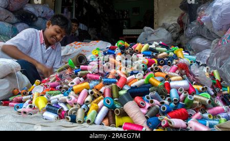 Magasin de fils de déchets, Tiruppur Tirupur, Tamil Nadu, Inde du Sud, Inde, Asie Banque D'Images