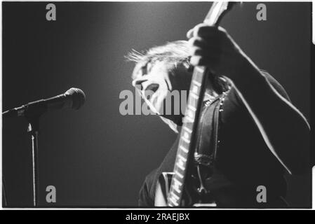 Paul Weller en tournée avec l'album Wild Wood au Cardiff St David's Hall le 12 novembre 1993. Photo: Rob Watkins Banque D'Images