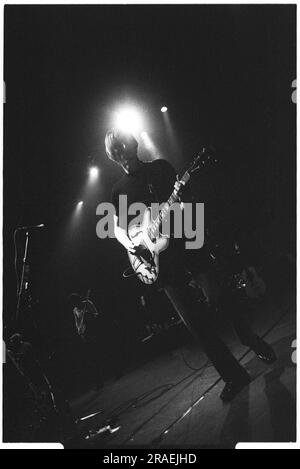 Paul Weller en tournée avec l'album Wild Wood au Cardiff St David's Hall le 12 novembre 1993. Photo: Rob Watkins Banque D'Images