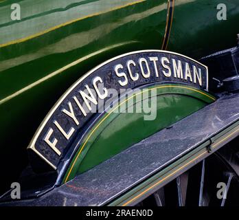 Nom plaque du célèbre train à vapeur Flying Scotsman Banque D'Images