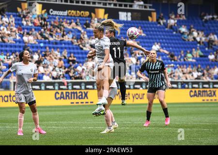 Harrison, États-Unis. 02nd juillet 2023. Harrison, New Jersey, 2 juillet 2023: Sarah Gorden (11 Angel City FC) et Ali Krieger (11 Gotham FC) défendant pendant le match de la Ligue nationale de football des femmes entre Gotham FC et Angel City FC à Red Bull Arena à Harrison, États-Unis (USAGE ÉDITORIAL UNIQUEMENT). (Rebekah Wynkoop/SPP) crédit: SPP Sport Press photo. /Alamy Live News Banque D'Images