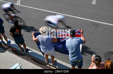 Bayonne, France. 03rd juillet 2023. Supporters photographiés lors de la troisième étape de la course cycliste Tour de France, une course de 187, 4 km d'Amorebieta-Etxano à Bayonne, France, lundi 03 juillet 2023. Le Tour de France de cette année a lieu du 01 au 23 juillet 2023. BELGA PHOTO JASPER JACOBS crédit: Belga News Agency/Alay Live News Banque D'Images