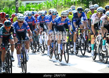 Bayonne, France. 03rd juillet 2023. Pilotes d'Alpecin-Deceuninck photographiés en action lors de la troisième étape de la course cycliste Tour de France, une course de 187, 4 km d'Amorebieta-Etxano à Bayonne, France, lundi 03 juillet 2023. Le Tour de France de cette année a lieu du 01 au 23 juillet 2023. BELGA PHOTO JASPER JACOBS crédit: Belga News Agency/Alay Live News Banque D'Images