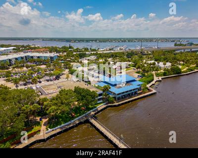 Drone photo aérienne front de mer Centre-ville Stuart FL USA Banque D'Images