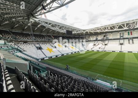 Vue interne du stade Juventus, appelé stade Allianz, construit en 2010. Banque D'Images