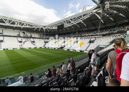 Vue interne du stade Juventus, appelé stade Allianz, construit en 2010. Banque D'Images