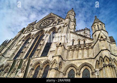 Royaume-Uni, North Yorkshire, face sud de York Minster et Central Tower Banque D'Images